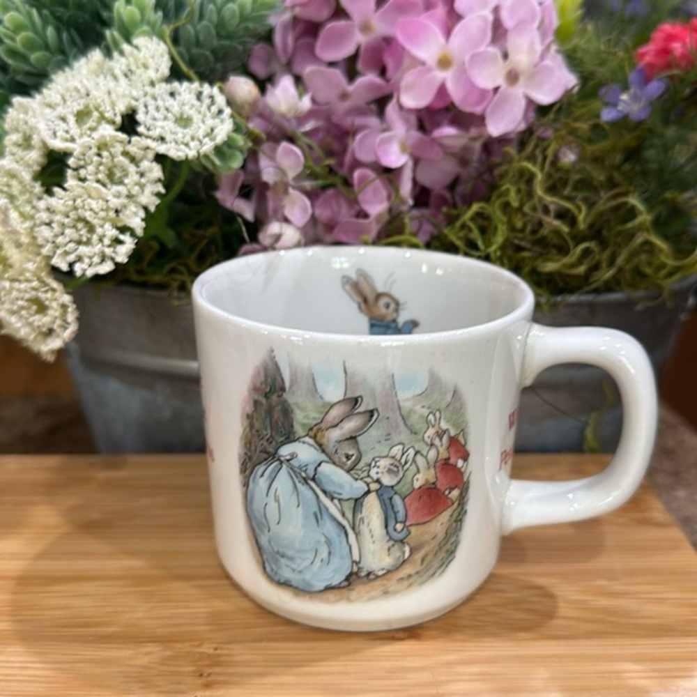 Commemorative Prince William, Peter Rabbit bone China baby cup